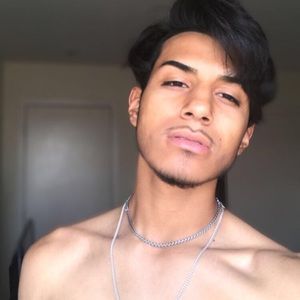 Meet your Posher, Giovanni